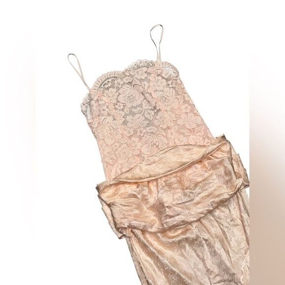 NWT women’s FOR LOVE & LEMONS X ANTHROPOLOGIE Karissa peach pink gown size 4 - Picture 4 of 11